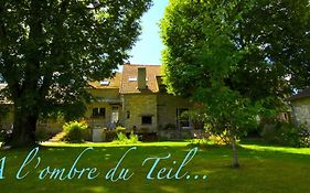 A L'Ombre Du Teil